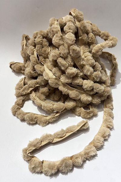 Limelia Beige Plush Ribbon Pompom, Rabbit Tail Pompom, Plush Pompom 1 Mt