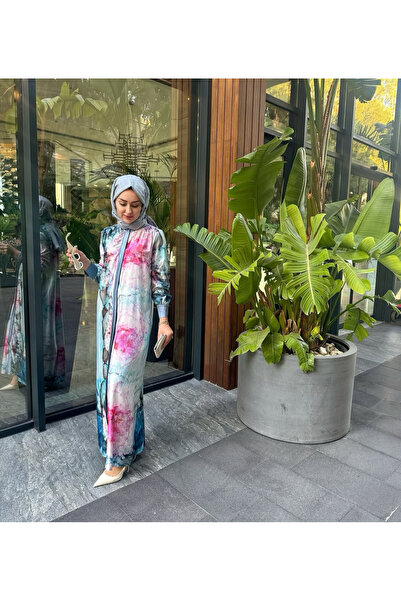 Revolution فستان من الساتان باللون الأزرق الوردي