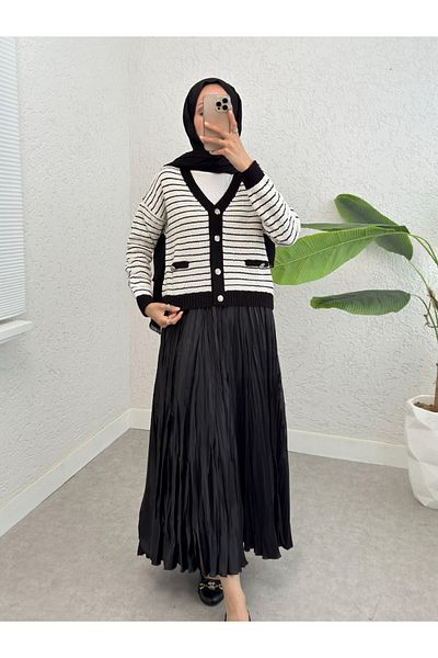 Modamorfo Pinstripe Knitwear Cardigan with Buttons and Pocket Detail - Ecru