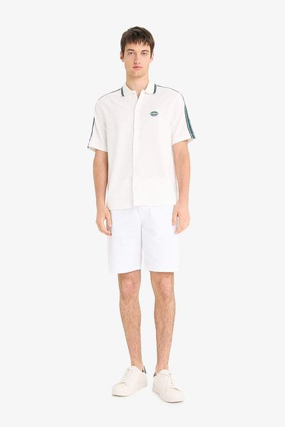 DeFacto Καλοκαιρινό κοντομάνικο πουκάμισο Relax Fit Polo Neck ελαφρύ ύφασμα με στάμπα F0200AX25SM