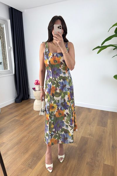 BİRCANÇİL Yuna Multicolored Floral Pattern Slit Detailed Dress