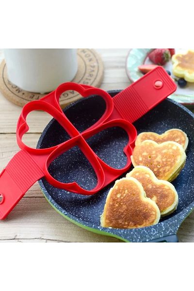 OEM Silicone mold for eggs and pancakes, heart pattern, red