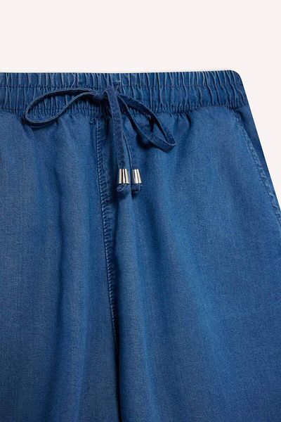 DeFacto Pantaloni scurți cu buzunare cu talie înaltă elastică D8248AX25SM