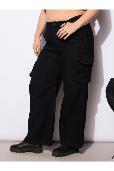 Sassafras By Styli Plus Size Straight Fit Jeans with Side Pockets Details