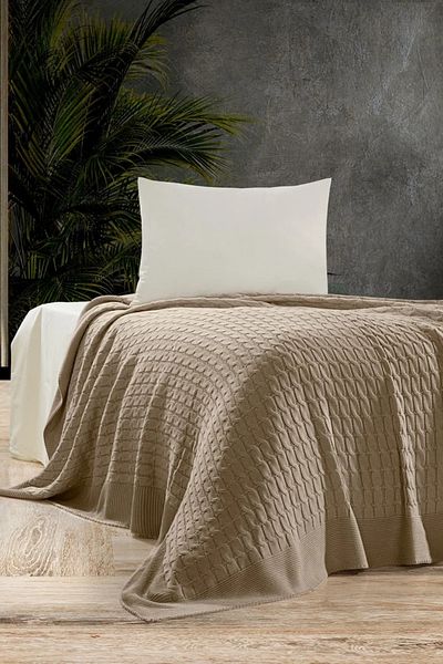 DOUX HOME Petra Knitwear Bedspread Single 180 X 230 Scattered