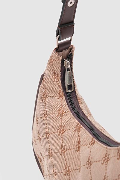 Shule Bags Westa Jacquard Baguette Bag Beige