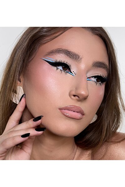 Muah MUAH Hype Water-Based Eyeshadow - Pastel Blue