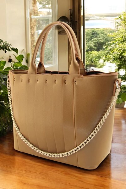 QUB CLUB Γυναικεία τσάντα ώμου με λουράκι μεσαίου μήκους