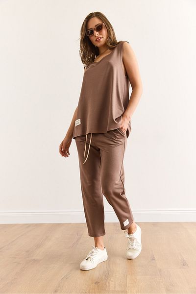 Olalook Women's Brown Sleeveless Loose Blouse Bottom Top Crystal Suit Tkm-19000271