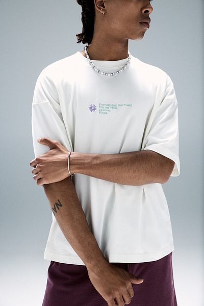 Pull & Bear STWD T-shirt with contrast embroidery