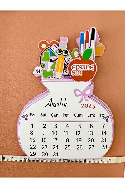 Tarsia Muse Öğretmene Özel 2026 Masa Takvimi ve İsme Özel Sonsuzluk Standı