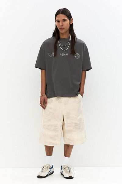 Pull & Bear Arcane T-shirt