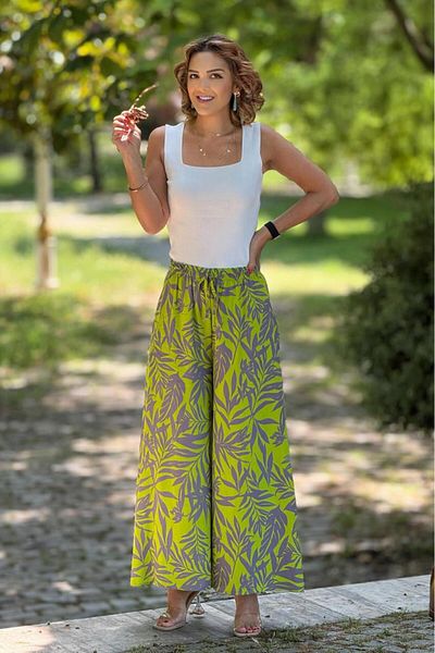 Nevin Kaya Moda Italian Pistachio Green Leaf Patterned 100% Cotton Viscose Trousers