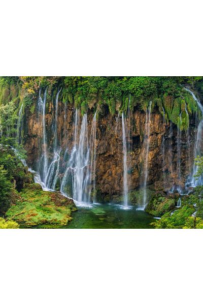 media Fototapet de perete autoadeziv si lavabil Cascada inalta, 220 x 135 cm