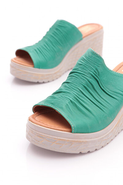 DGN 18003-2108 Γυναικείες παντόφλες με ψηλό τακούνι με κορδόνι