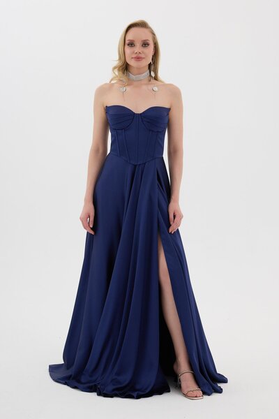 Carmen Lacivert Kedi Kulağı Yırtmaçlı Saten Abiye Elbise