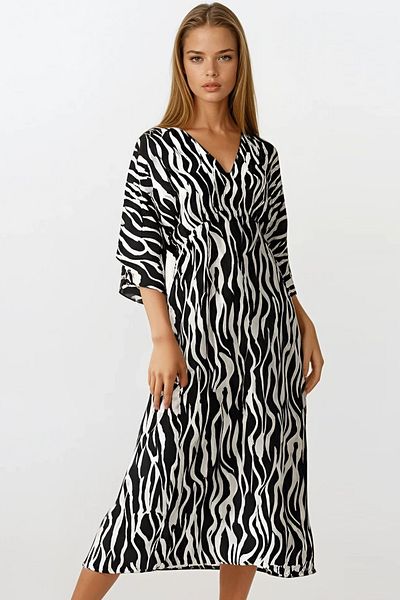 VAGGON Deep V-Neck Slit Detailed Midi Length Dress