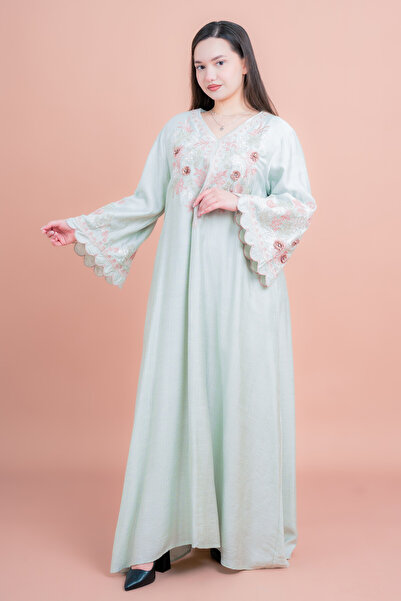 IKKXA جلابية مطرزة بشكل عصري