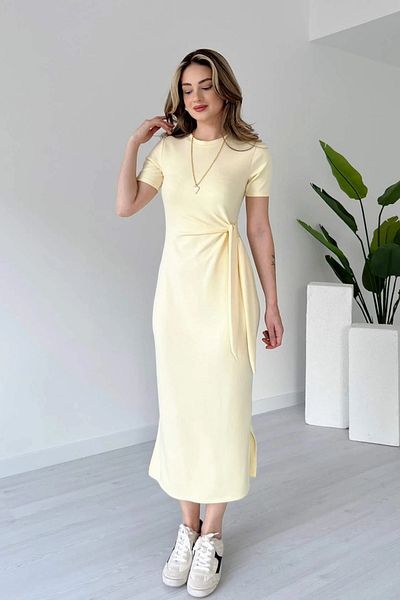Aventien Rochie midi galbenă din țesătură modal cu legare laterală