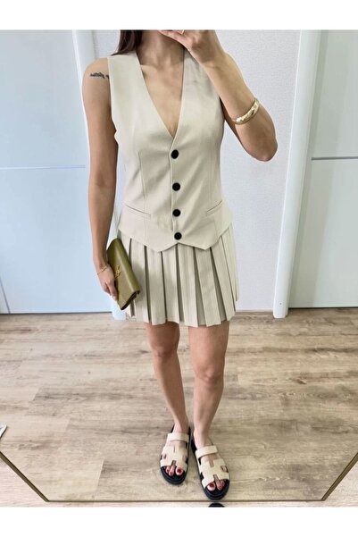 MODA Μίνι φόρεμα με λινό σετ με λεπτομέρεια γιλέκου με κουμπιά - Μπεζ