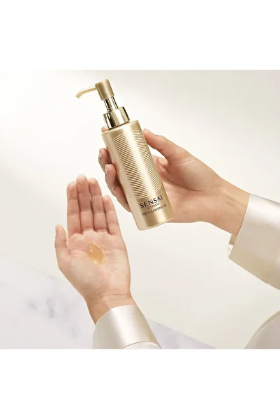 Sensai Ultimate - Oil Based Cleanser 150 ml