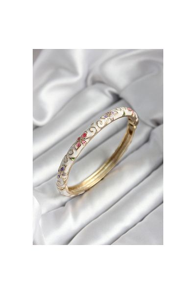 Findit Mineli Brass White Flower Patterned Gold Color Women's Handcuffs (Diameter 60 mm)