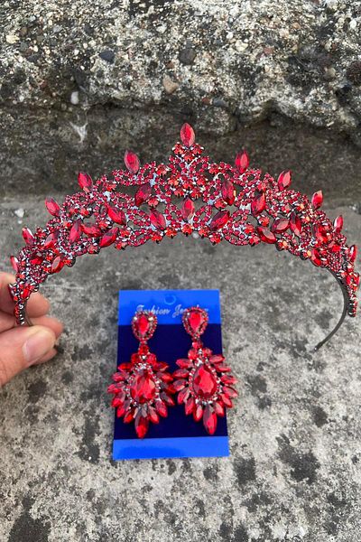 Hobigram Clara Red Bridal Henna Crown Special Occasion Accessory Women's Crown and Wide Shuttle Earring Set