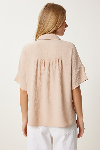 Happiness İstanbul Γυναικεία μπλούζα με υφαντό μπεζ τσέπη με εφέ ρυτίδων MX00193