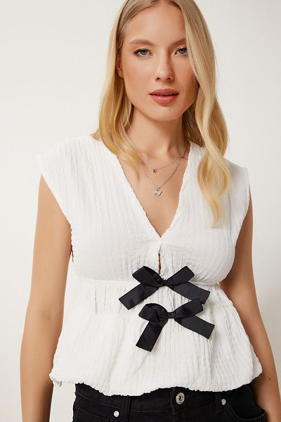 Happiness İstanbul Women's Ecru Bow Detailed Textured Stretchy Knitted Blouse Hf00473