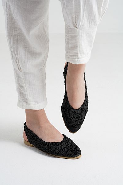 Beyond Women's Black Open Back Embroidered Straw Knitwear Daily Sandals Byndtrs01