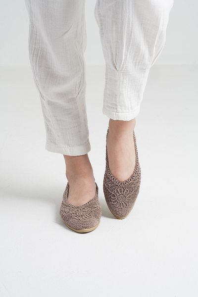 Beyond Women's Mink Open Back Embroidered Straw Knitwear Daily Sandals Byndtrs01