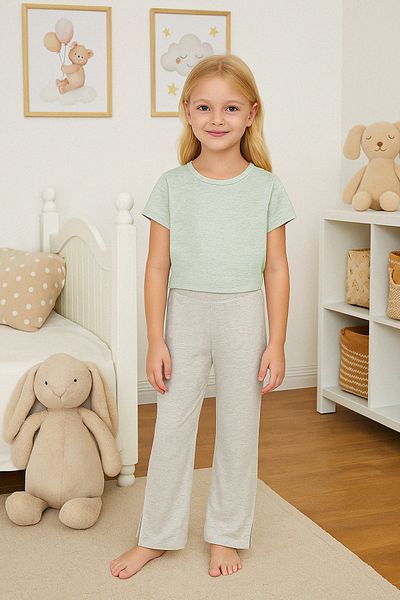 TRENDYOLKIDS Grau Melange Mädchen Baumwolle Basic Schlitz Detaillierte Weites Bein Gestrickte Hose TKDSS25PL00016