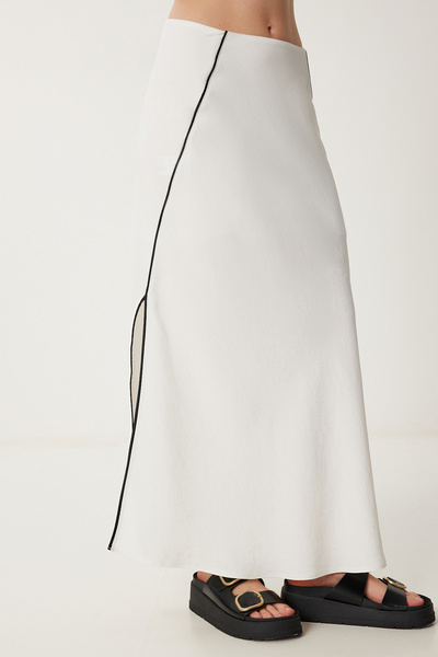 Happiness İstanbul Women's Ecru Stripe Detailed Slit Modal Skirt Ns00425