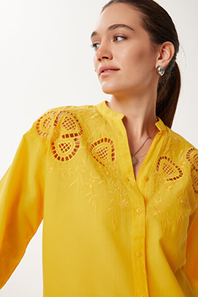 Happiness İstanbul Γυναικείο υφαντό πουκάμισο με κίτρινο χτένι AY00035
