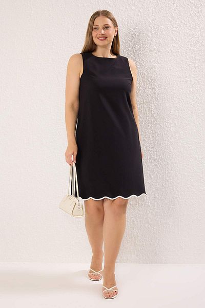 Trendyol Curve Black Finike Woven Plus Size Dress