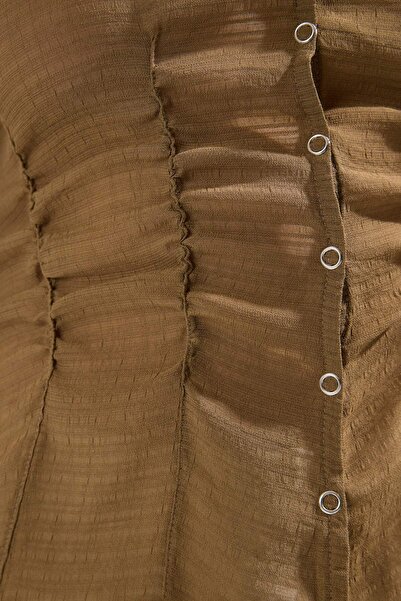 Trendyol Collection Khaki See-Through Snap Fastener Fitted Sleeveless Woven Blouse Twoss25Bz00554
