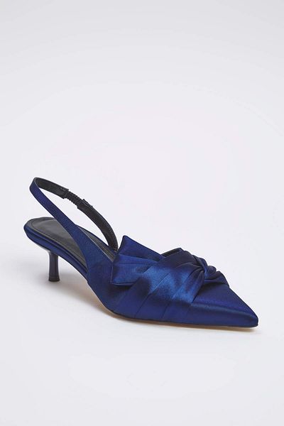 TRENDYOL SHOES Marineblaue Satin-Knoten-detaillierte spitze Zehen-Damen-Kitten-Heels-Schuhe TAKSS25TO00104