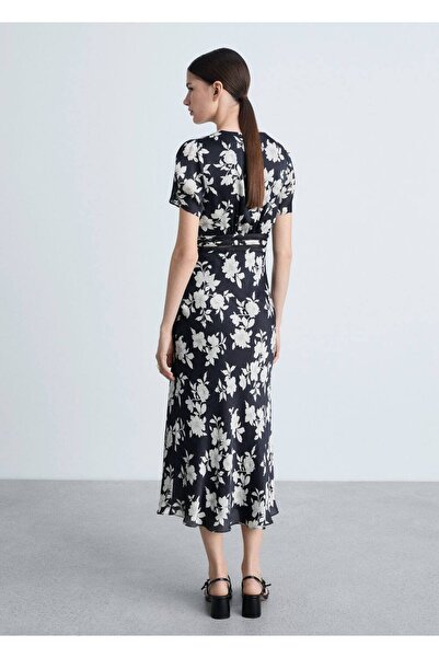 MANGO Woman Çiçekli flare elbise