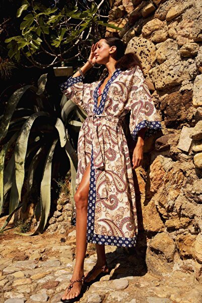 DeFacto Regular Fit Belted Ethnic Patterned Cotton Kimono-Fall in Love D0456Ax25Sp