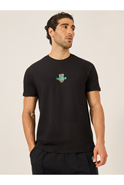 Fort Collins By Styli Men Black Graphic Printed Short Sleeve Regular Fit T-Shirt