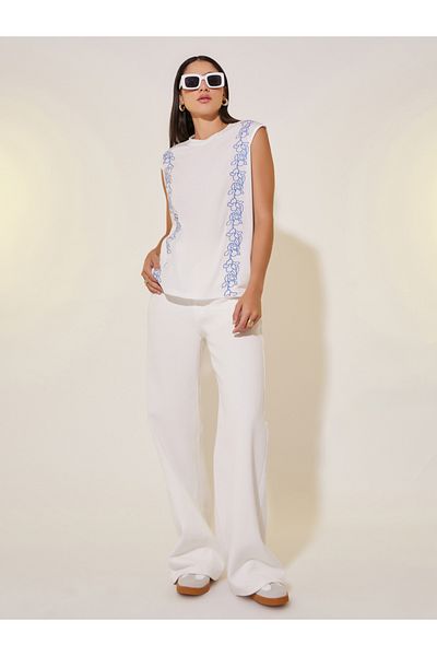 Styli Floral Embroidery Detail Sleeveless T-Shirt