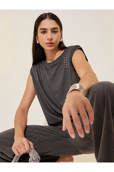 Styli Embellished Relaxed Fit Sleeveless T-Shirt