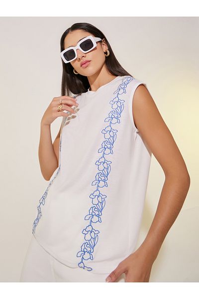 Styli Floral Embroidery Detail Sleeveless T-Shirt
