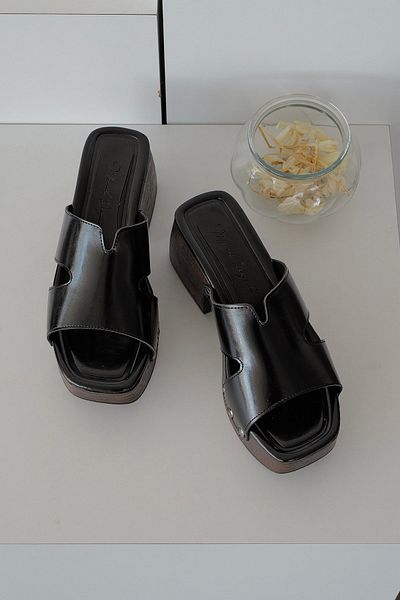 Meral Özgenç Riveted Block Heel Slippers