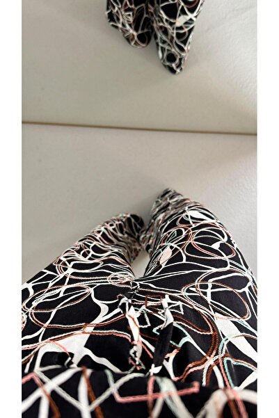 Sezgi Tekin Bel Lastikli Nakış Detay Desenli Siyah Bol Pantolon