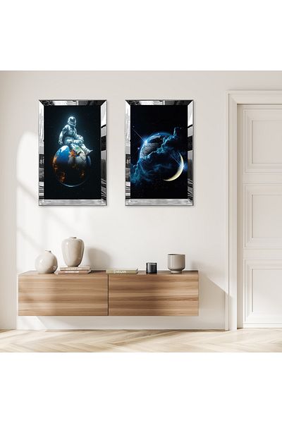 Zevahir Mobilya Dekorasyon SET DE MASA DECORATIVA ASTRONAUTA MDF DUBLA CU CADRU DE PLEXY CU OGLINDA ARGINTIE