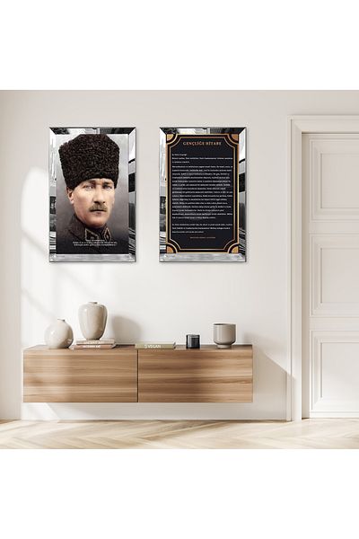 Zevahir Mobilya Dekorasyon SET DE MASA MDF DUAL ATATURK SI HIBABE LA TINERET CU CADRU DE PLEXY CU OGLINDA SILVER