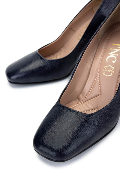 Tamer Tanca Kadın Hakiki Deri Lacivert Topuklu Ayakkabı