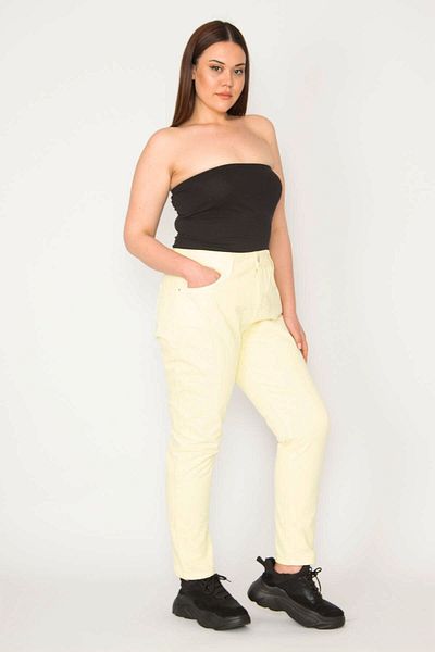 Şans Women's Plus Size Yellow 5 Pockets Relaxed Cut Lycra Free Jeans 65n33014