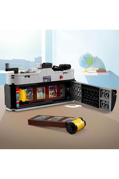 LEGO ®   مجموعة بناء كاميرا ريترو 3 في 1 من كرياتور 31147 للأطفال من عمر 8 سنوات فما فوق (261 قطعة)